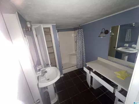 Bath - 7270 Westchester Dr, Mobile, AL 36619 photo 1 of 1