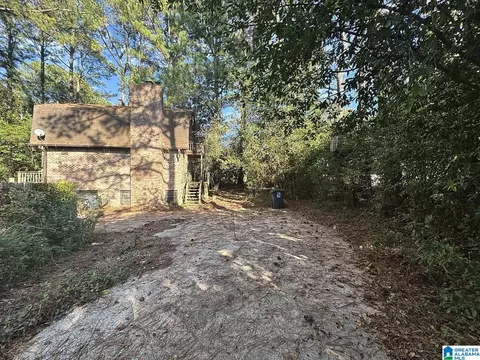 3235 Westbrook Dr, Hoover, AL 35216