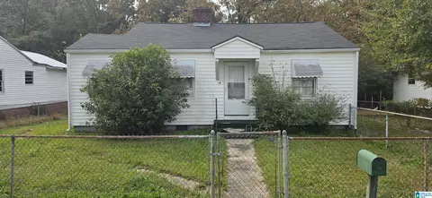 69 Pelham Hts, Anniston, AL 36206