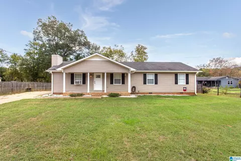 212 Rosser St, Eastaboga, AL 36260