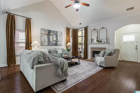 5524 Park Side Cir, Hoover, AL 35244