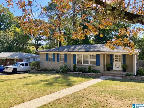 233 Tanglewood Cir, Birmingham, AL 35215