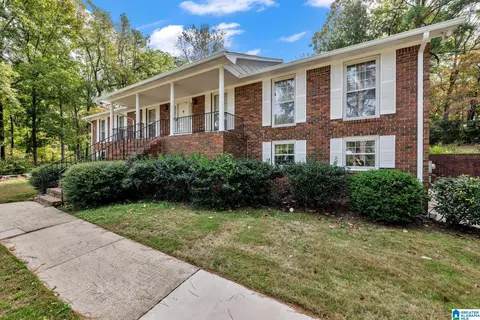 412 Valley Lake Dr, Birmingham, AL 35206