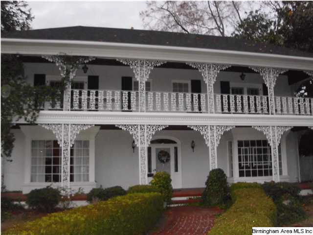402 N 2nd Ave, Clanton, AL 35045 photo 1
