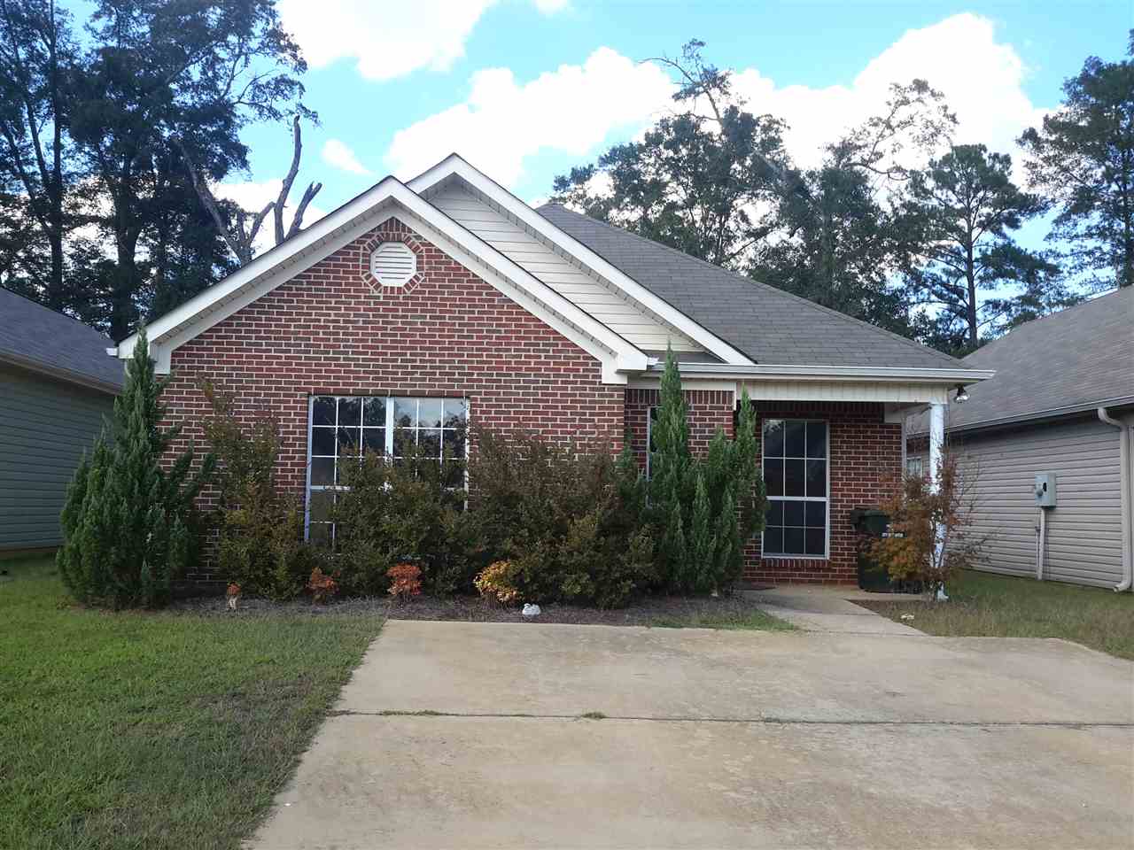 127 Park Dr, Clanton, AL 35045 photo 1