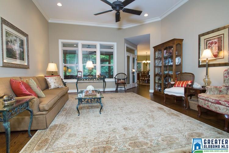 243 Christopher Cv, Sterrett, AL 35147 photo 4