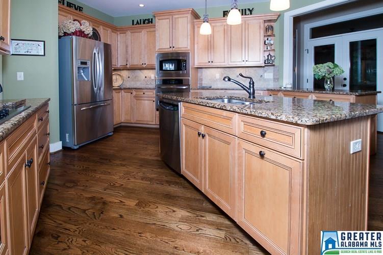 243 Christopher Cv, Sterrett, AL 35147 photo 8