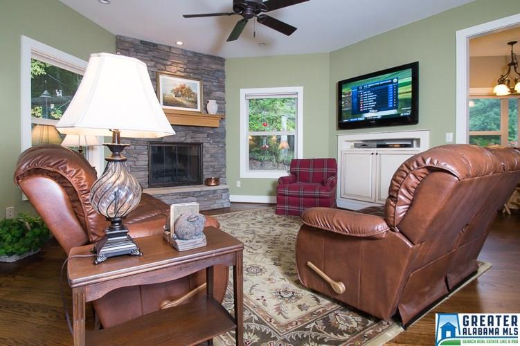 243 Christopher Cv, Sterrett, AL 35147 photo 10