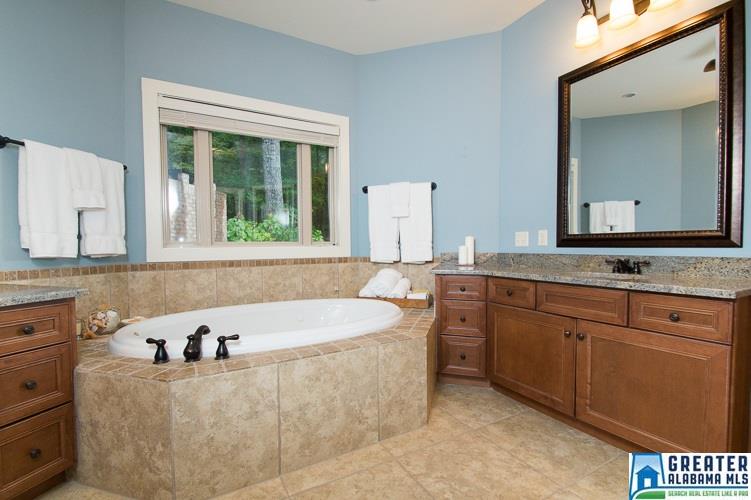 243 Christopher Cv, Sterrett, AL 35147 photo 19