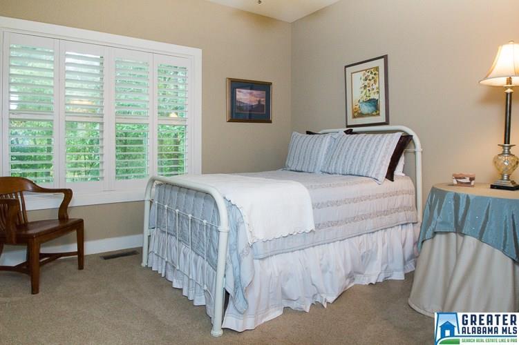 243 Christopher Cv, Sterrett, AL 35147 photo 24