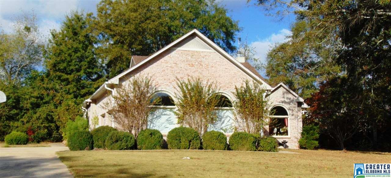 114 N Round Forest Dr, Clanton, AL 35045 photo 1