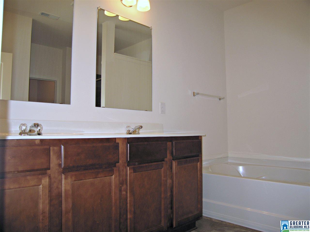 632 Round Rd, Maylene, AL 35114 photo 10