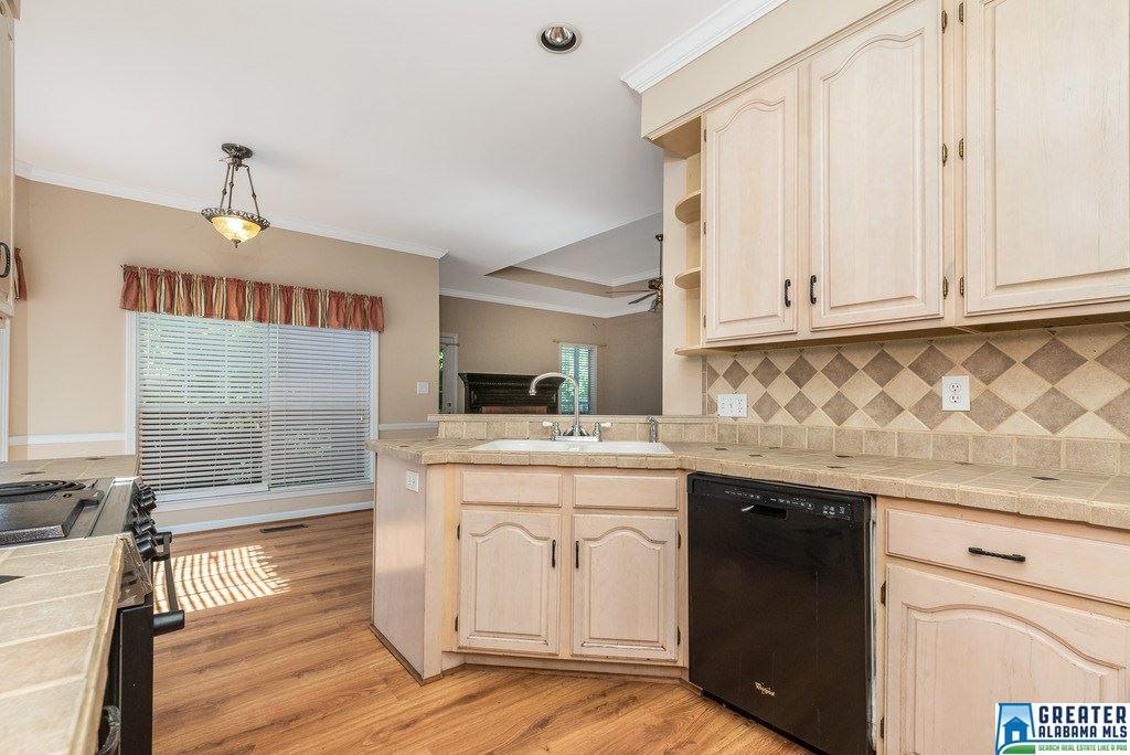 200 Leaf Ln, Alabaster, AL 35007 photo 7
