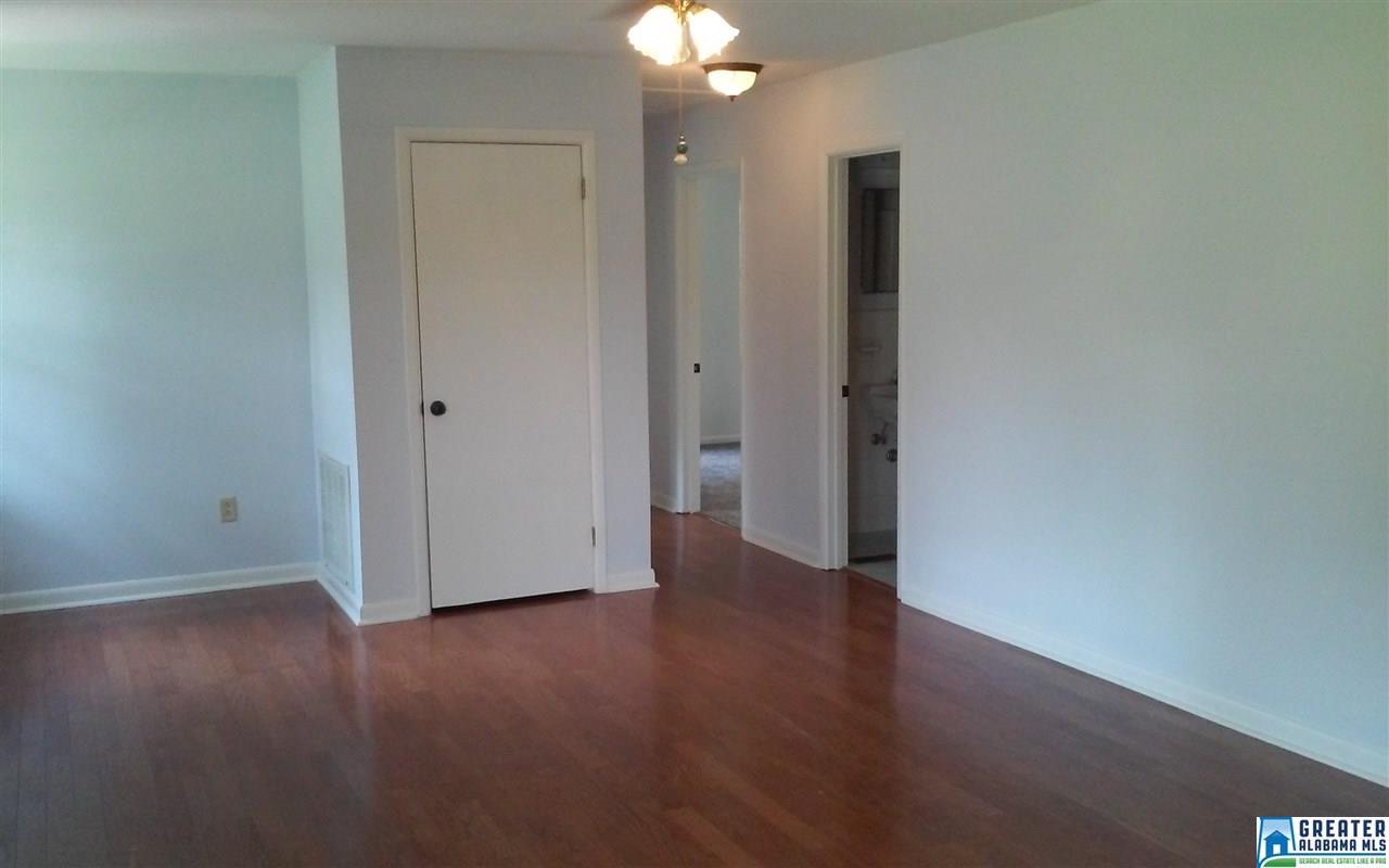 586 Dailey Cir, Oneonta, AL 35121 photo 3