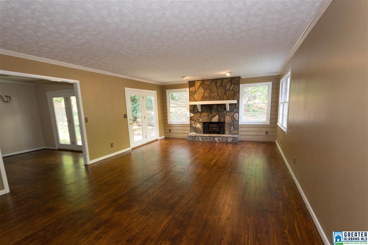 927 Apache Pass, Anniston, AL 36206 photo 3