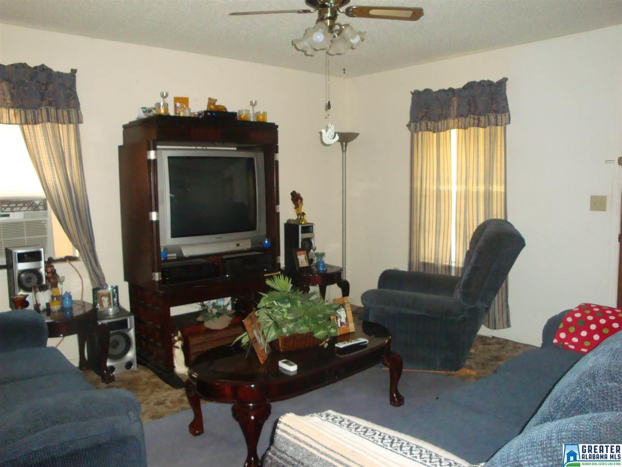 123 Morris Ave, Clanton, AL 35045 photo 2