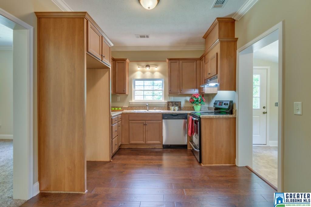 207 2nd Ave, Clanton, AL 35045 photo 3