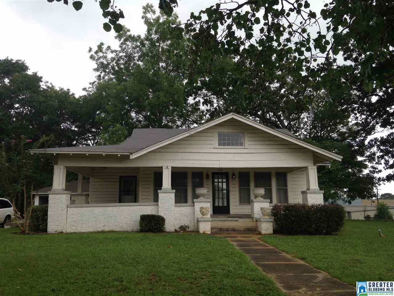 304 2nd Ave, Clanton, AL 35045 photo 1