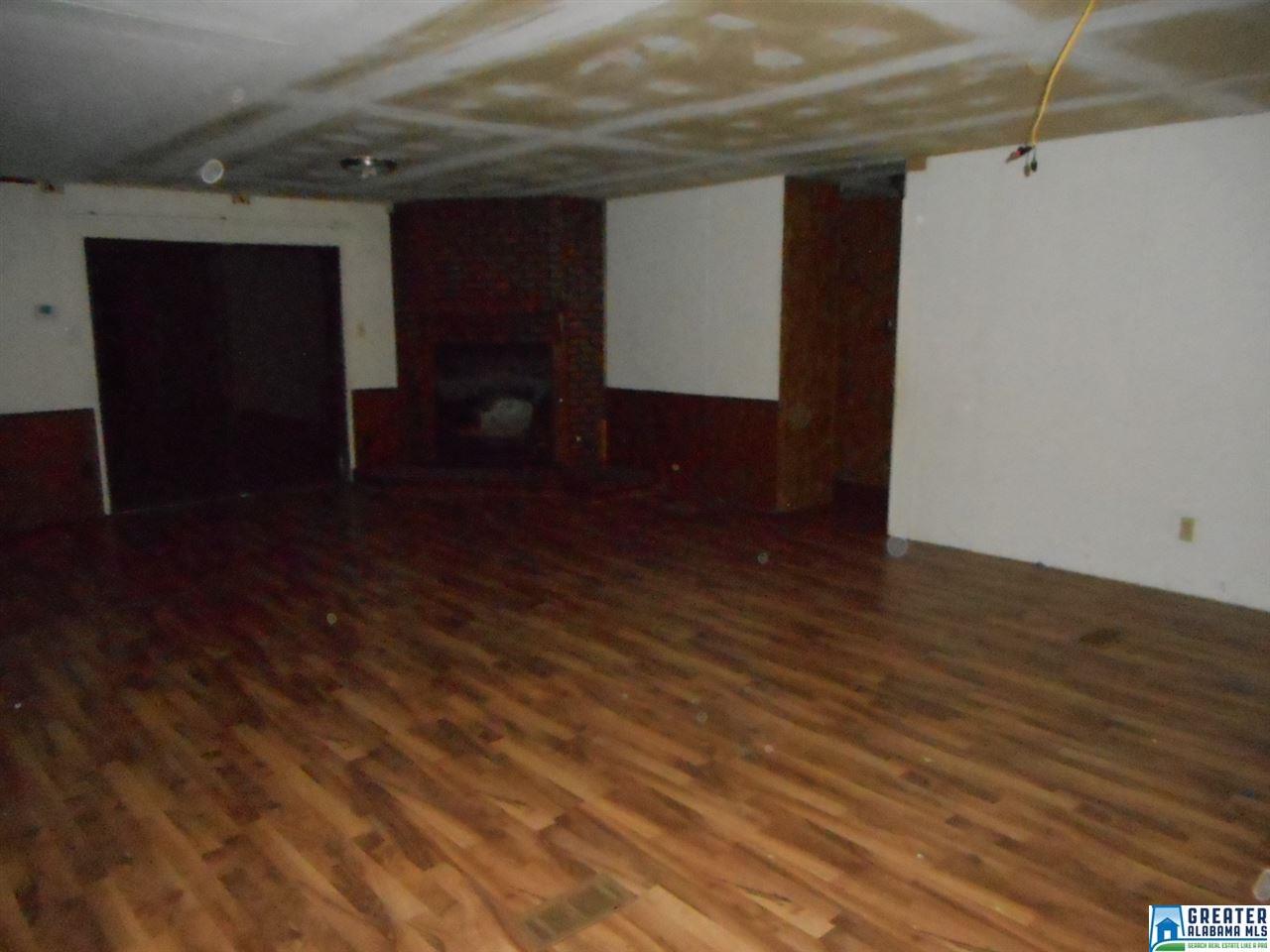 147 Putman Dr, Oneonta, AL 35121 photo 2