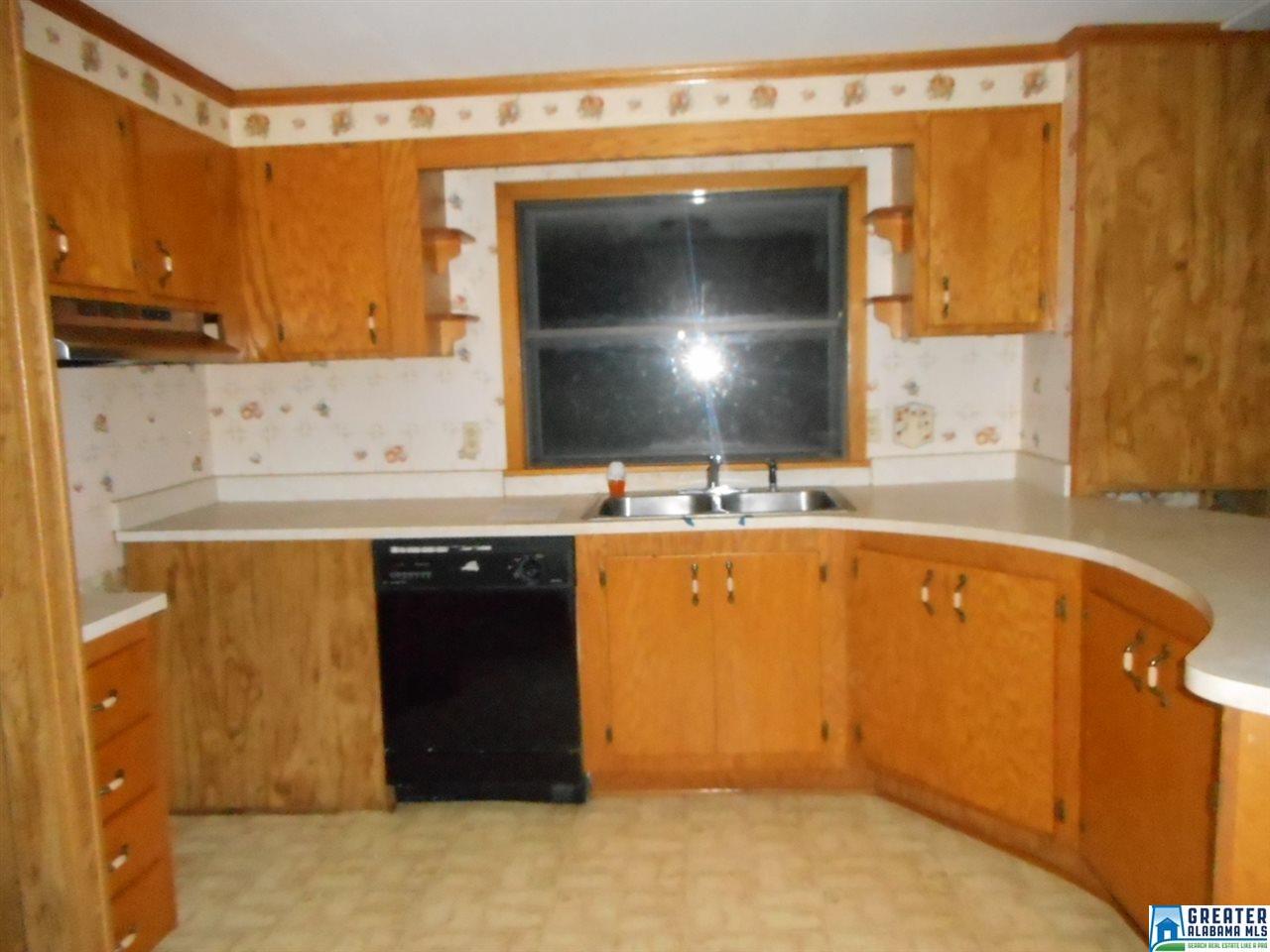 147 Putman Dr, Oneonta, AL 35121 photo 5
