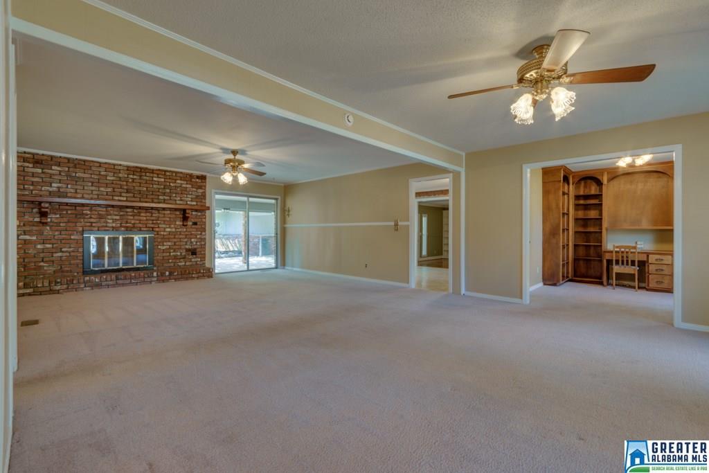 130 Crestview Dr, Clanton, AL 35045 photo 8