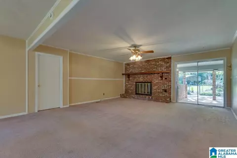 130 Crestview Dr, Clanton, AL 35045 photo 9