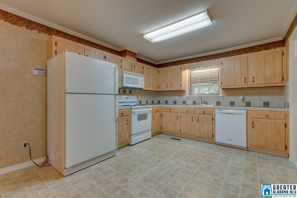130 Crestview Dr, Clanton, AL 35045 photo 13