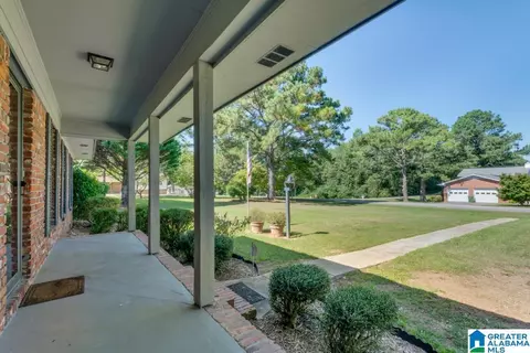 130 Crestview Dr, Clanton, AL 35045 photo 7