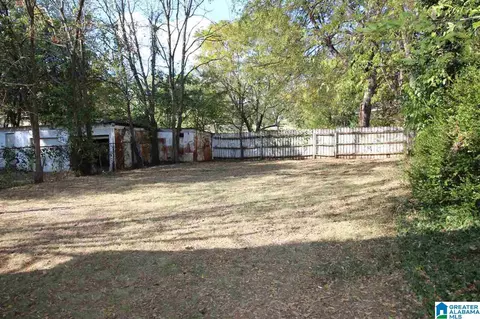 319 E 3rd St, Anniston, AL 36207 photo 3
