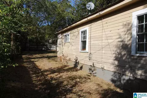 319 E 3rd St, Anniston, AL 36207 photo 5