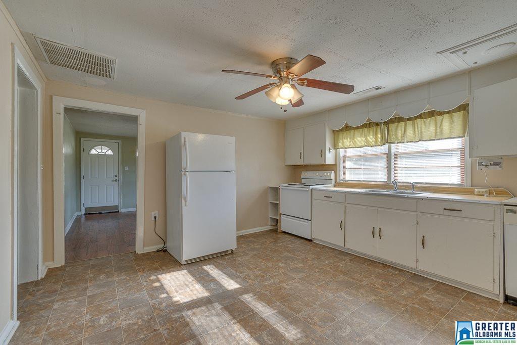 809 8th St, Clanton, AL 35045 photo 13