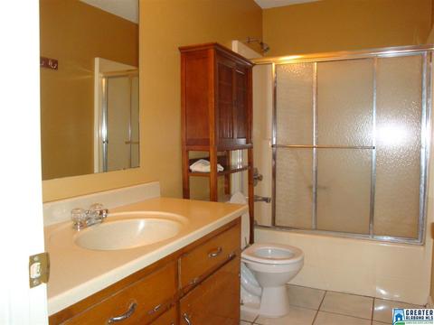 111 Colonial Cir, Clanton, AL 35045 photo 10