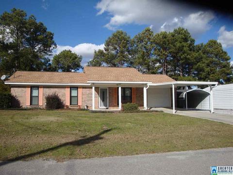 111 Colonial Cir, Clanton, AL 35045 photo 1