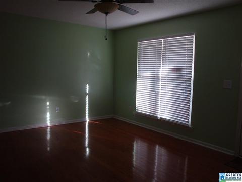 111 Colonial Cir, Clanton, AL 35045 photo 8