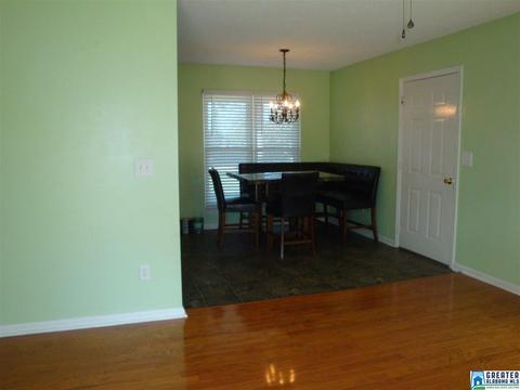 111 Colonial Cir, Clanton, AL 35045 photo 5