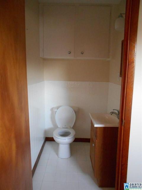 116 Hendrix St, Oneonta, AL 35121 photo 9