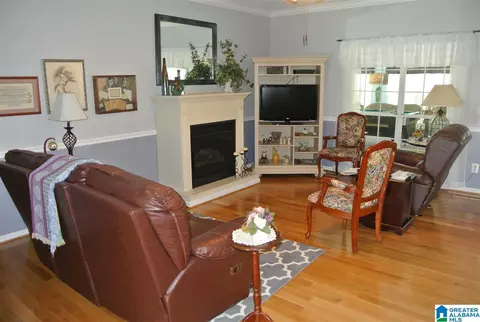 511 Tecumseh St, Montevallo, AL 35115 photo 2