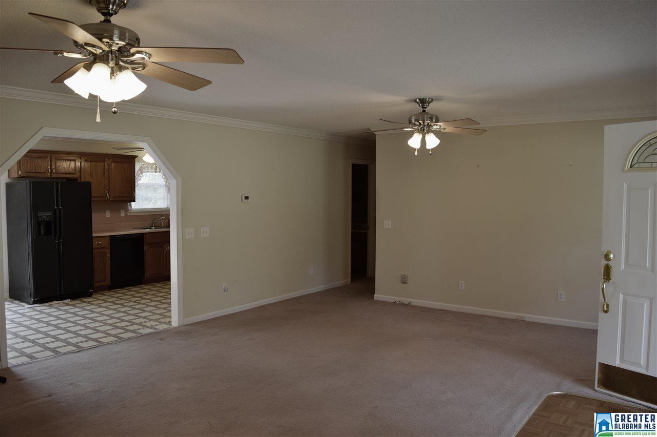 500 Echo Trl, Warrior, AL 35180 photo 10
