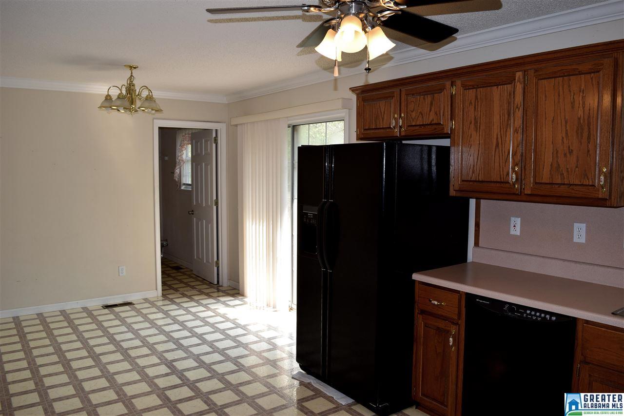 500 Echo Trl, Warrior, AL 35180 photo 8
