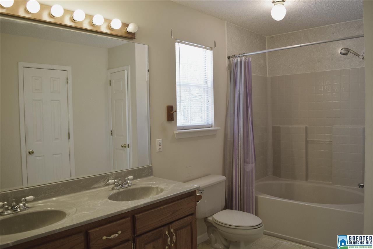 500 Echo Trl, Warrior, AL 35180 photo 11