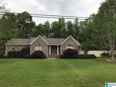 753 Avalon Ln, Anniston, AL 36207 photo 1