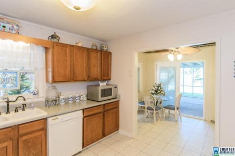 621 Cove Point Dr, Riverside, AL 35135 photo 14