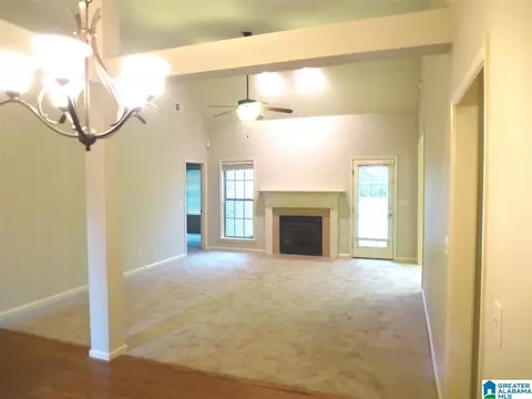 244 Queens Gate, Maylene, AL 35114 photo 2