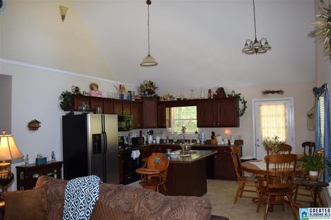 2 Westbrook Dr, Hayden, AL 35079 photo 6