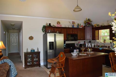 2 Westbrook Dr, Hayden, AL 35079 photo 5