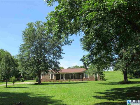 423 3rd St, Thorsby, AL 35171 photo 1