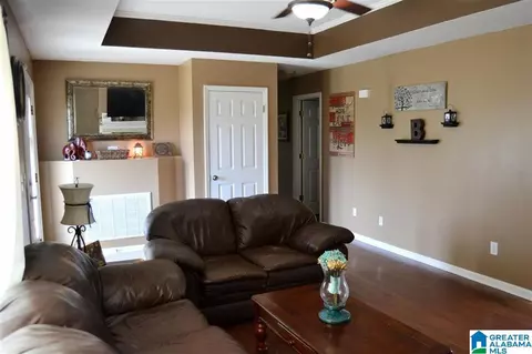 155 Miranda Rd, Warrior, AL 35180 photo 3