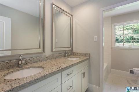 564 Rutherford Cir, Birmingham, AL 35206 photo 12