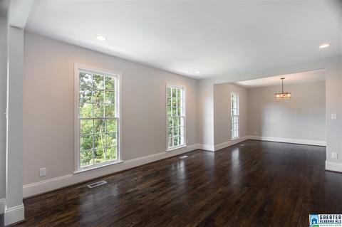 564 Rutherford Cir, Birmingham, AL 35206 photo 2