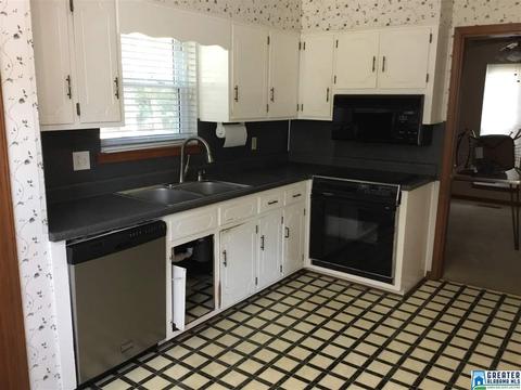 105 Hickory St, Maylene, AL 35114 photo 4